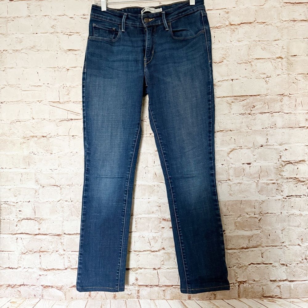 Levi’s mid rise skinny jeans
